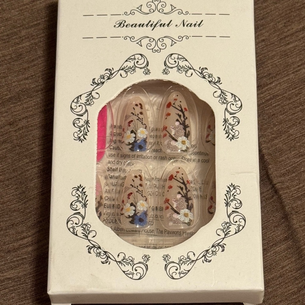 Floral Press On Nails
